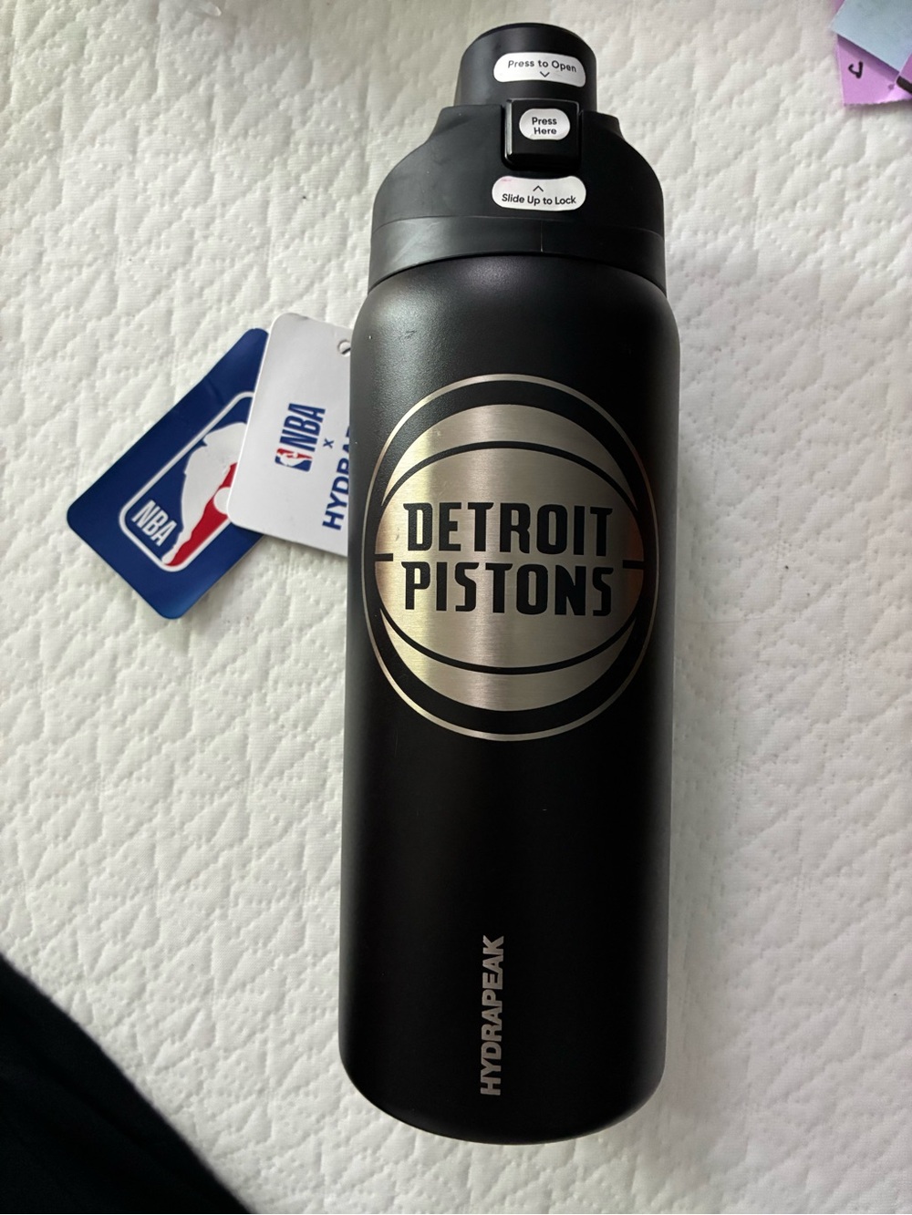 Detroit Pistons Black HydraPeak Stainless Steel Water Bottle